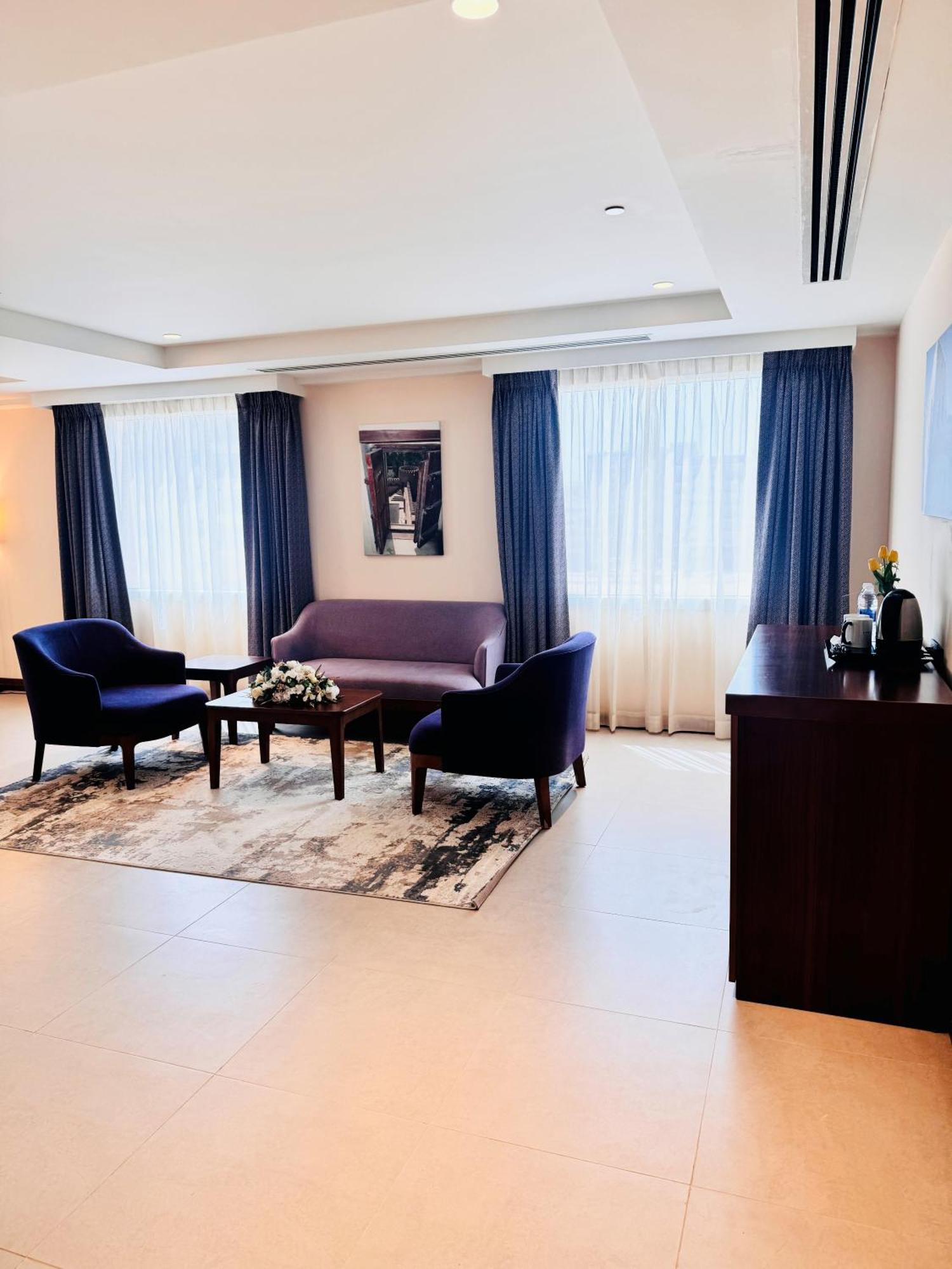 Kyriad Hotel Salalah Exterior foto